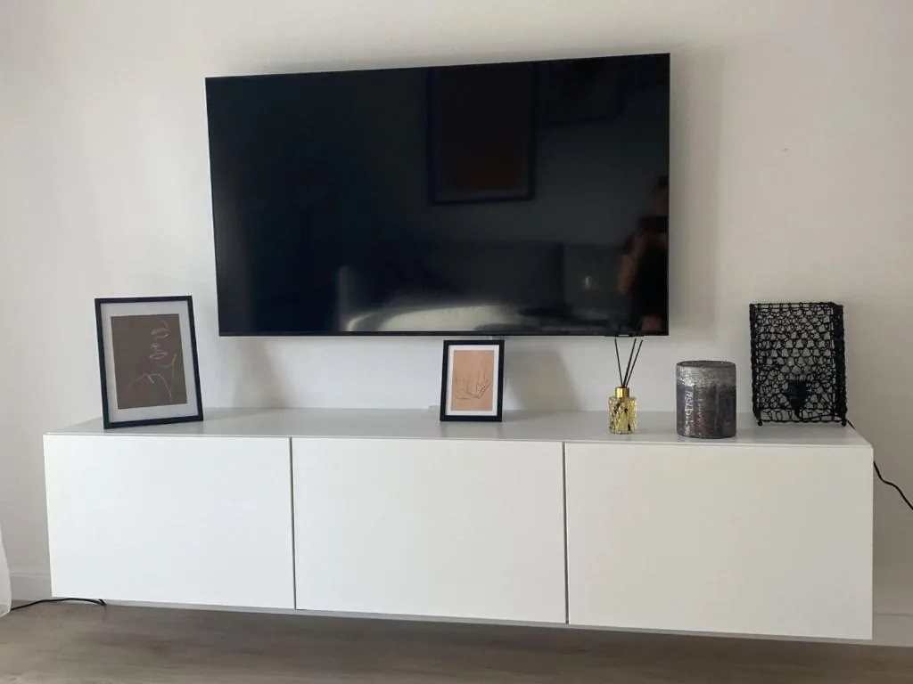 Woonkamer met flatscreen TV, Residencia Jardin del Rio